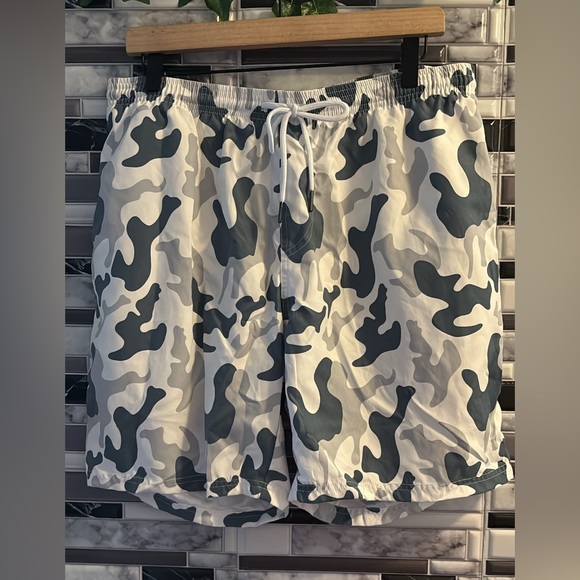 RELLECIGA Men's Swim Trunk - Picture 3 of 5